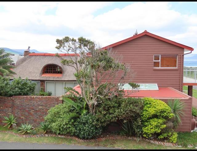 4 BEDROOM HOUSE FOR SALE IN KLEINMOND